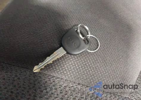 2004 GMC Sierra 2500Hd Sle из США, поврежденный, VIN 1GTHK29144E141165